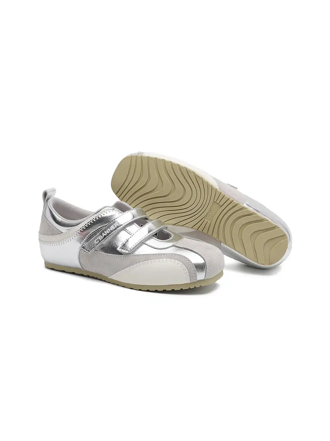 C.BANNER | Velcro Low-Cut Ballet Flats