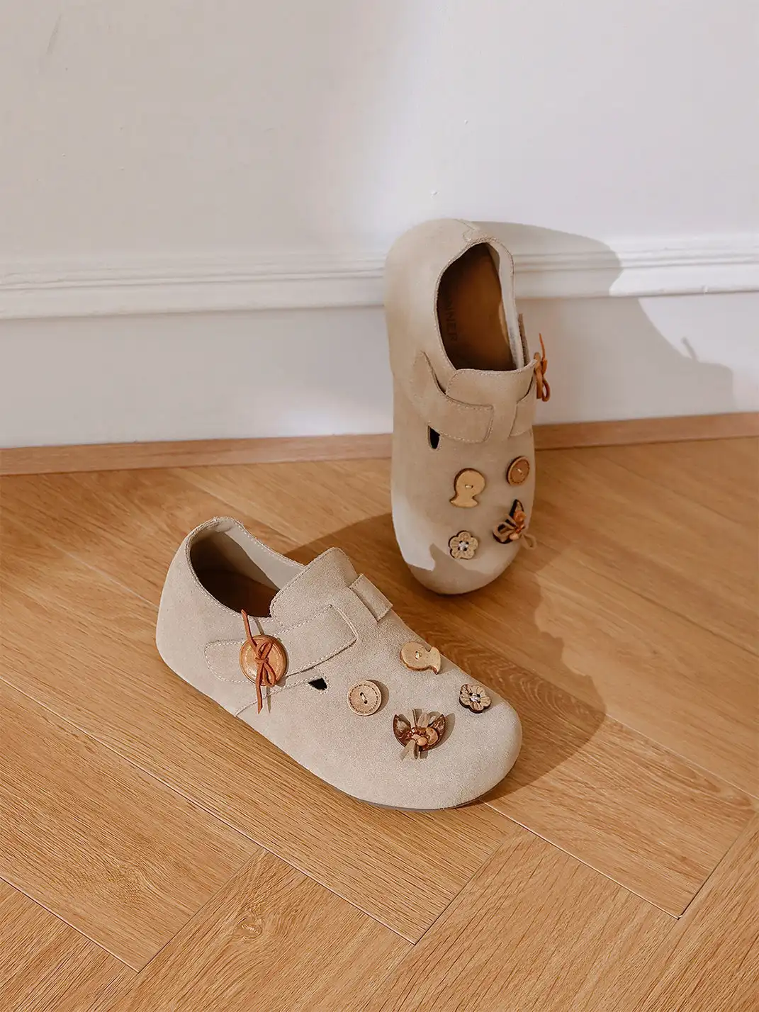 C.BANNER | Retro Button Slip-On Shoes