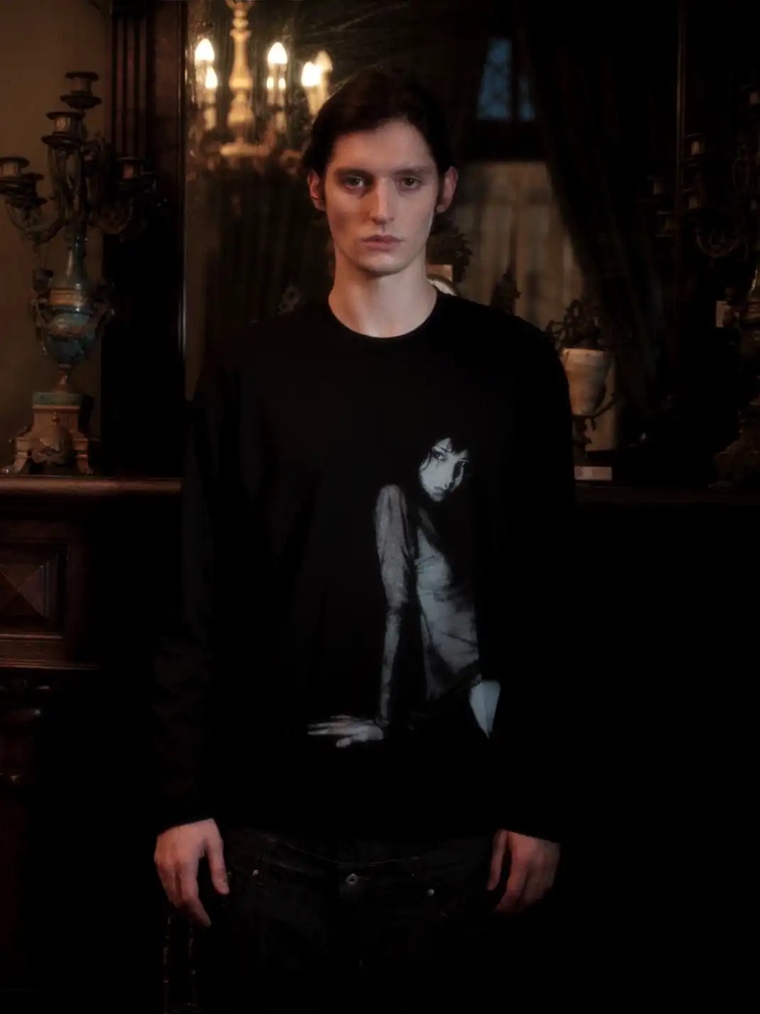 WANNA LAB | Retro Portrait Print Long-Sleeved Top