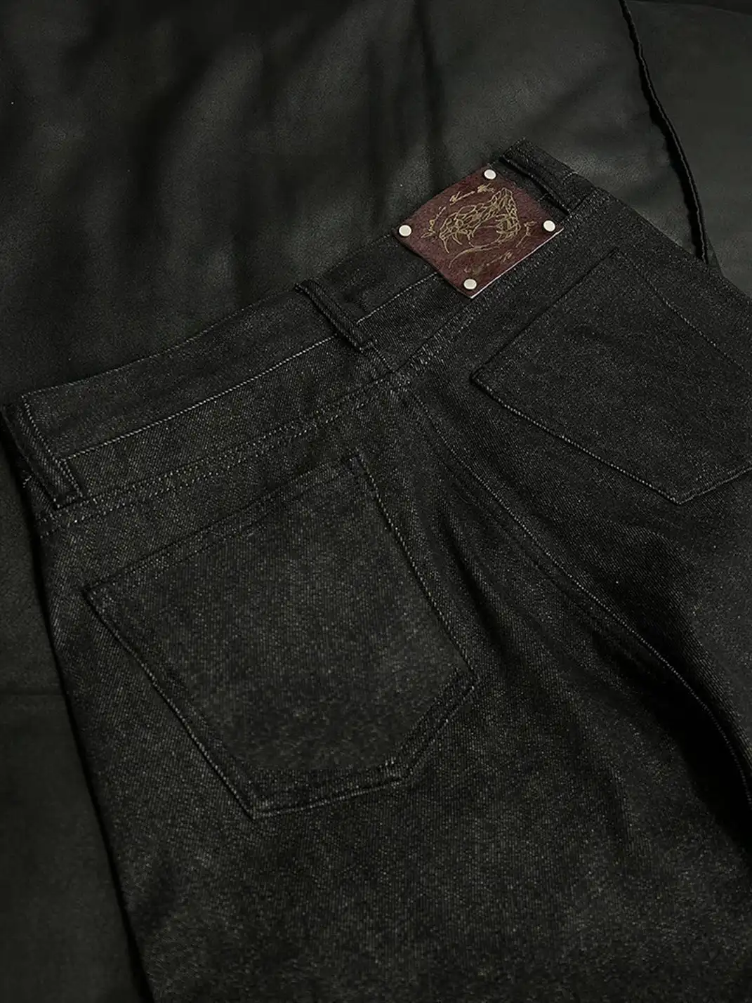 WANNA LAB | Embroidered Raw Denim Jeans