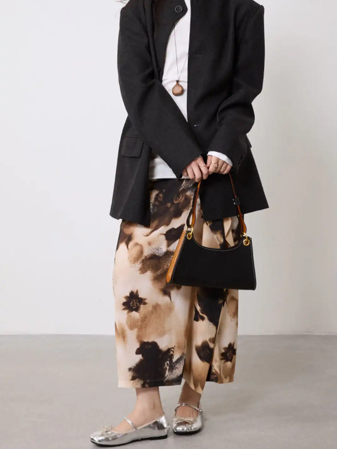 MILU | Shallow-cut flat Mary Jane shoes with bow