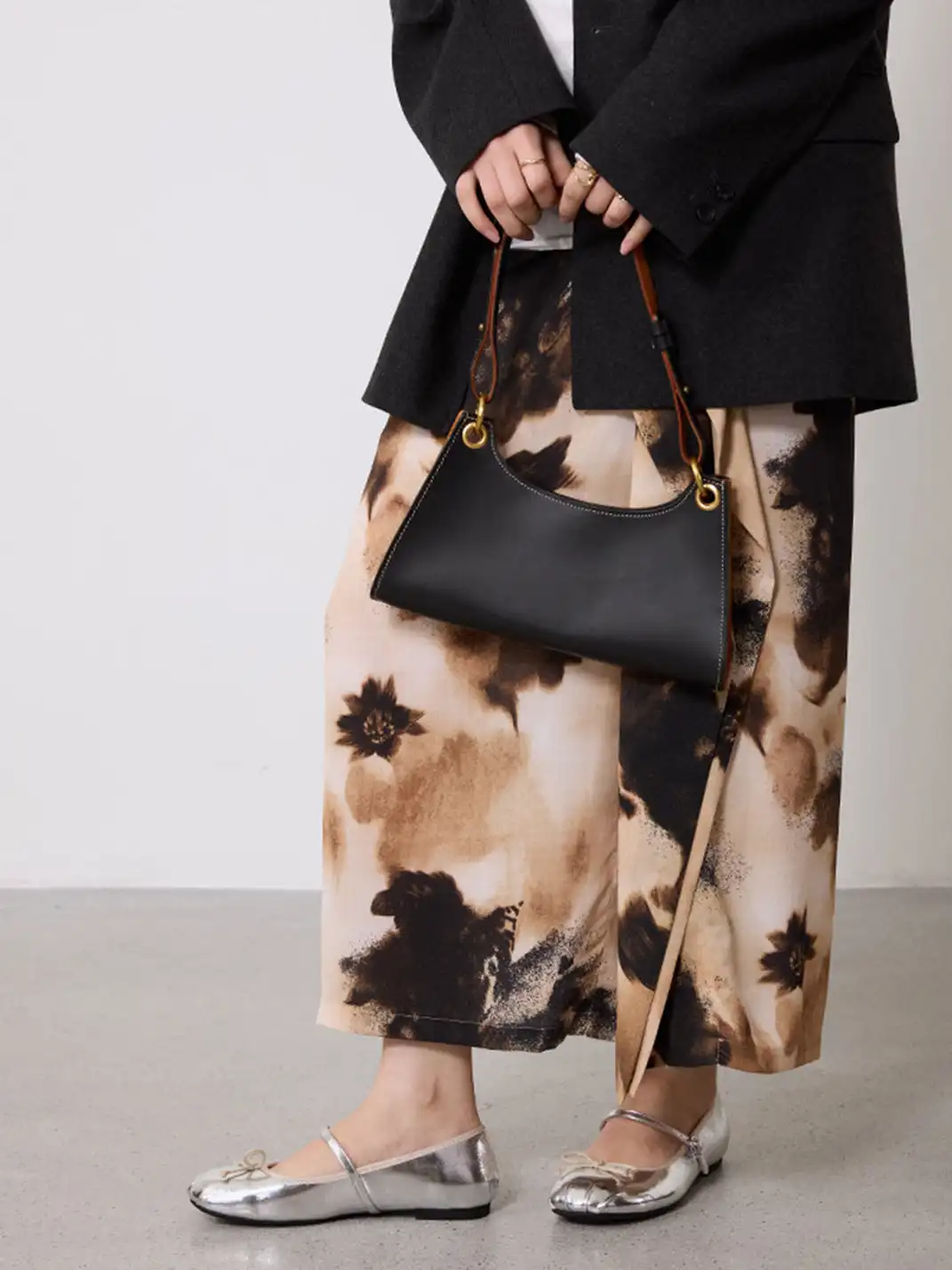 MILU | Shallow-cut flat Mary Jane shoes with bow