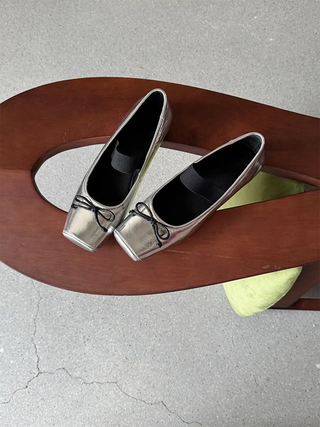 MILU | Bow-Tie Square-Toe Low-Cut Flat Shoes