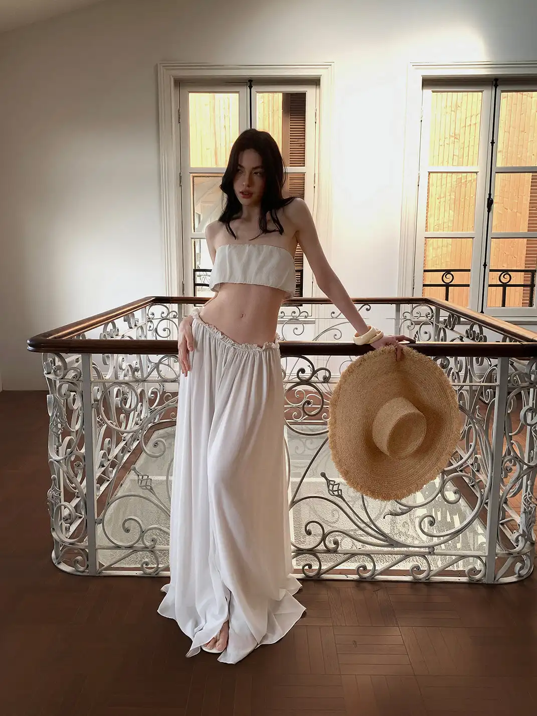 0122stepll | Strapless Skirt Suit