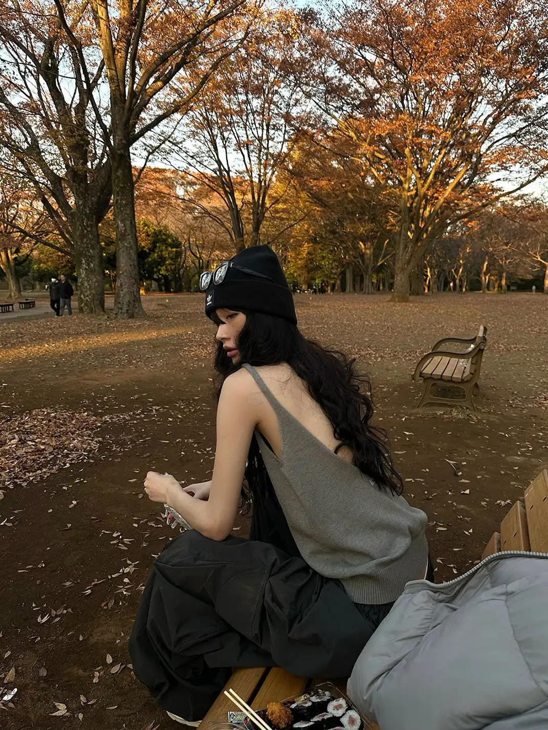 0122stepll | Backless Vest Knit Top