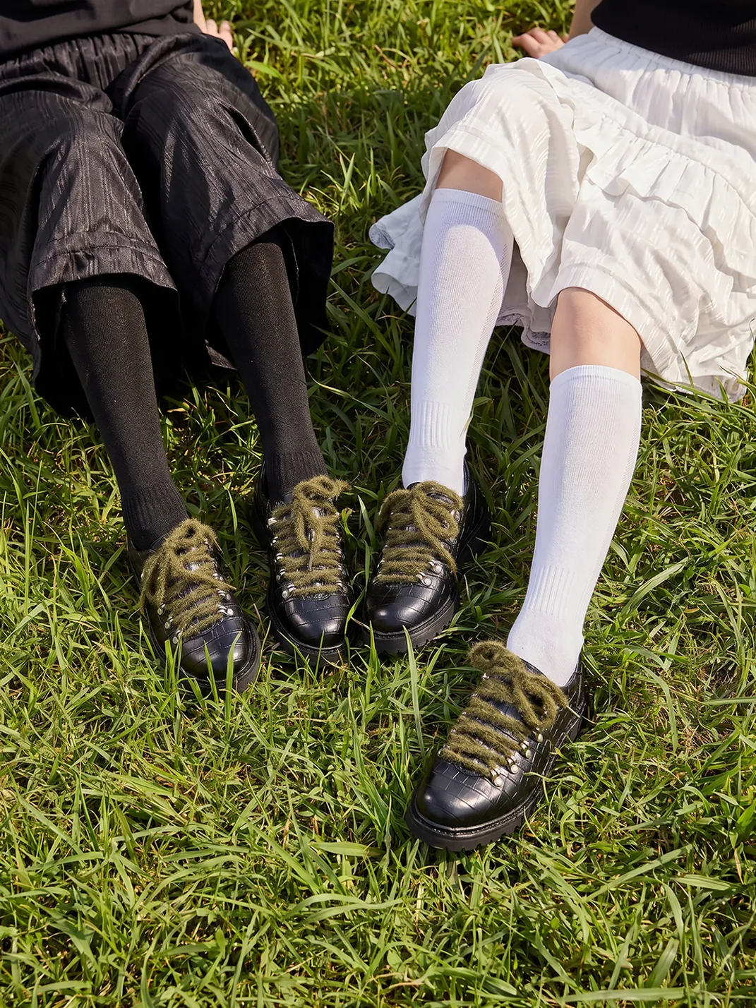 CRICLE CAGE | Crocodile-Embossed Genuine Leather Shoes