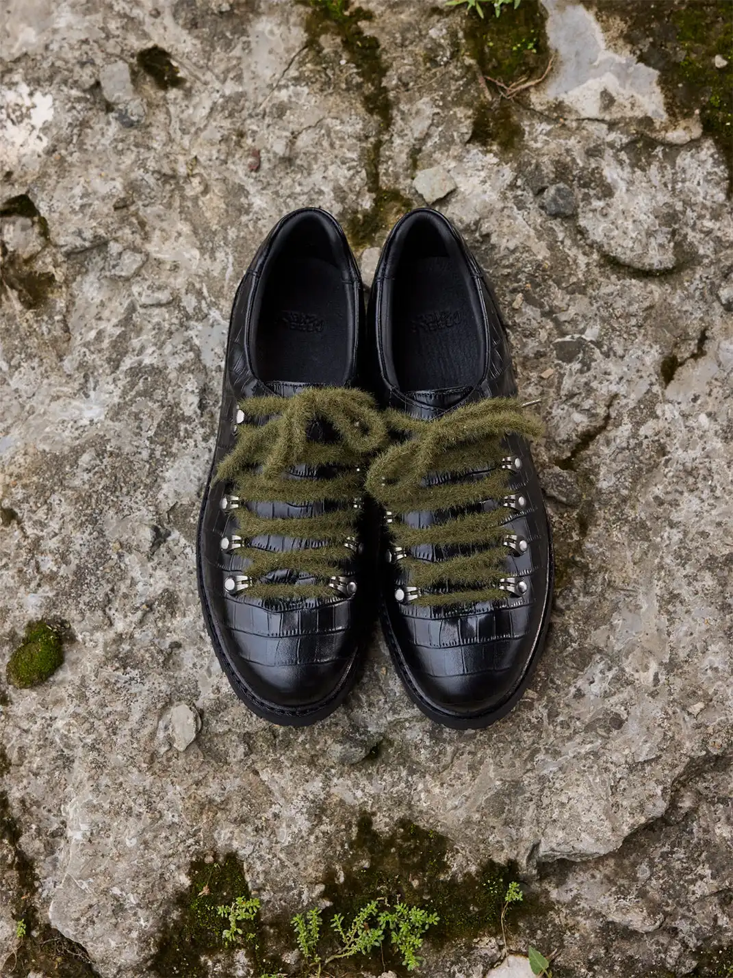 CRICLE CAGE | Crocodile-Embossed Genuine Leather Shoes