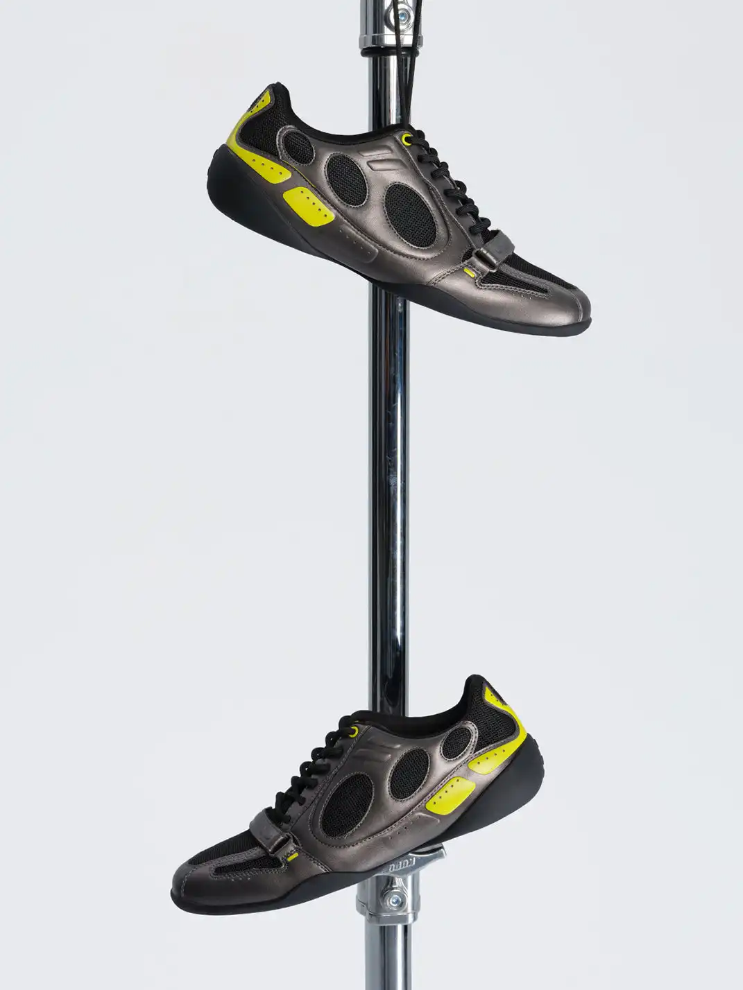 CRICLE CAGE | Retro Color-Blocked Flat Shoes