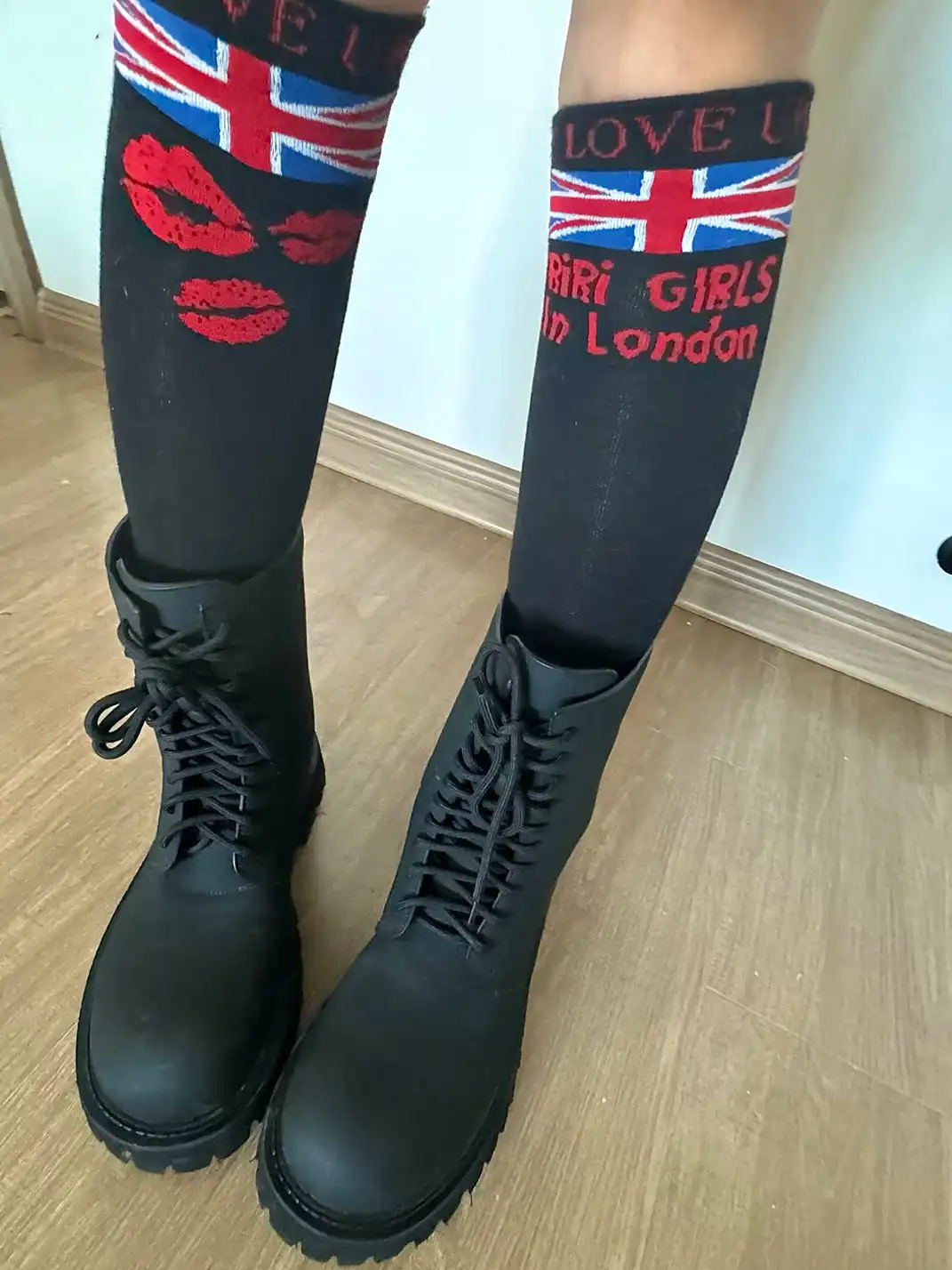 Riri Girls | Black Lip Print Knitted Leggings