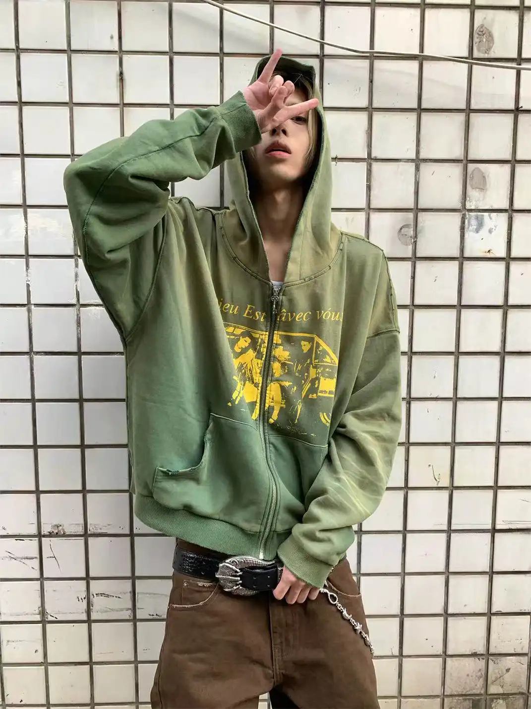 DEAV | Washed Distressed Sweatshirt