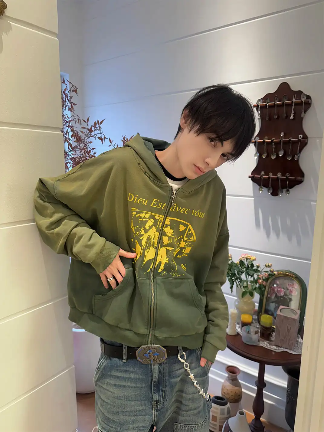 DEAV | Washed Distressed Sweatshirt