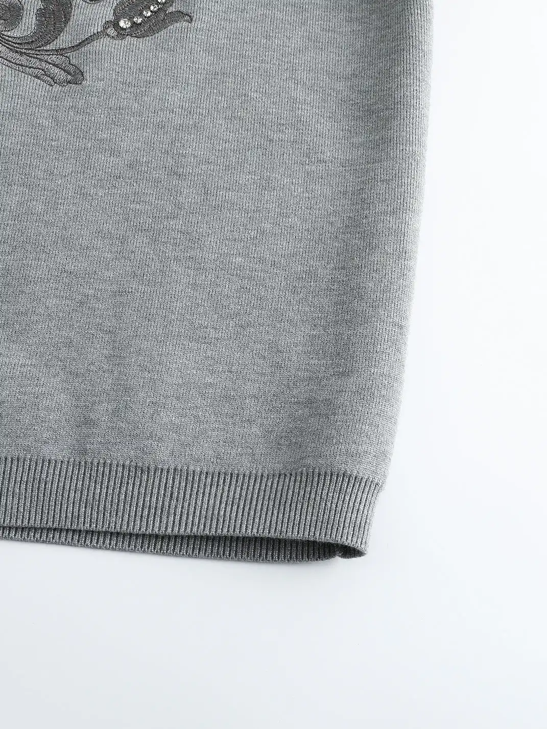 DEAV | Baroque Embroidered Rhinestone Sweater