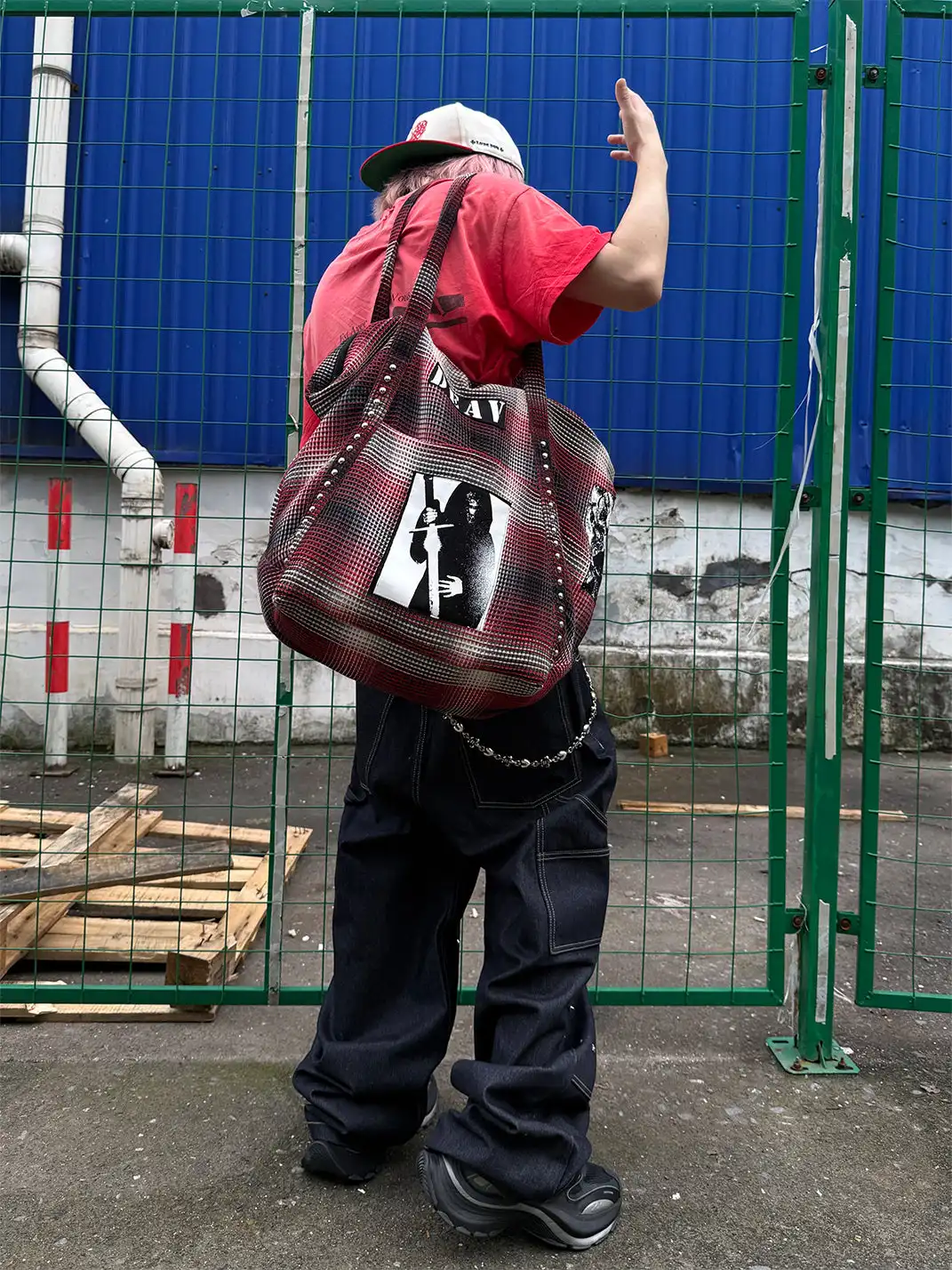 DEAV | Portrait Appliqué Studded Tote Bag