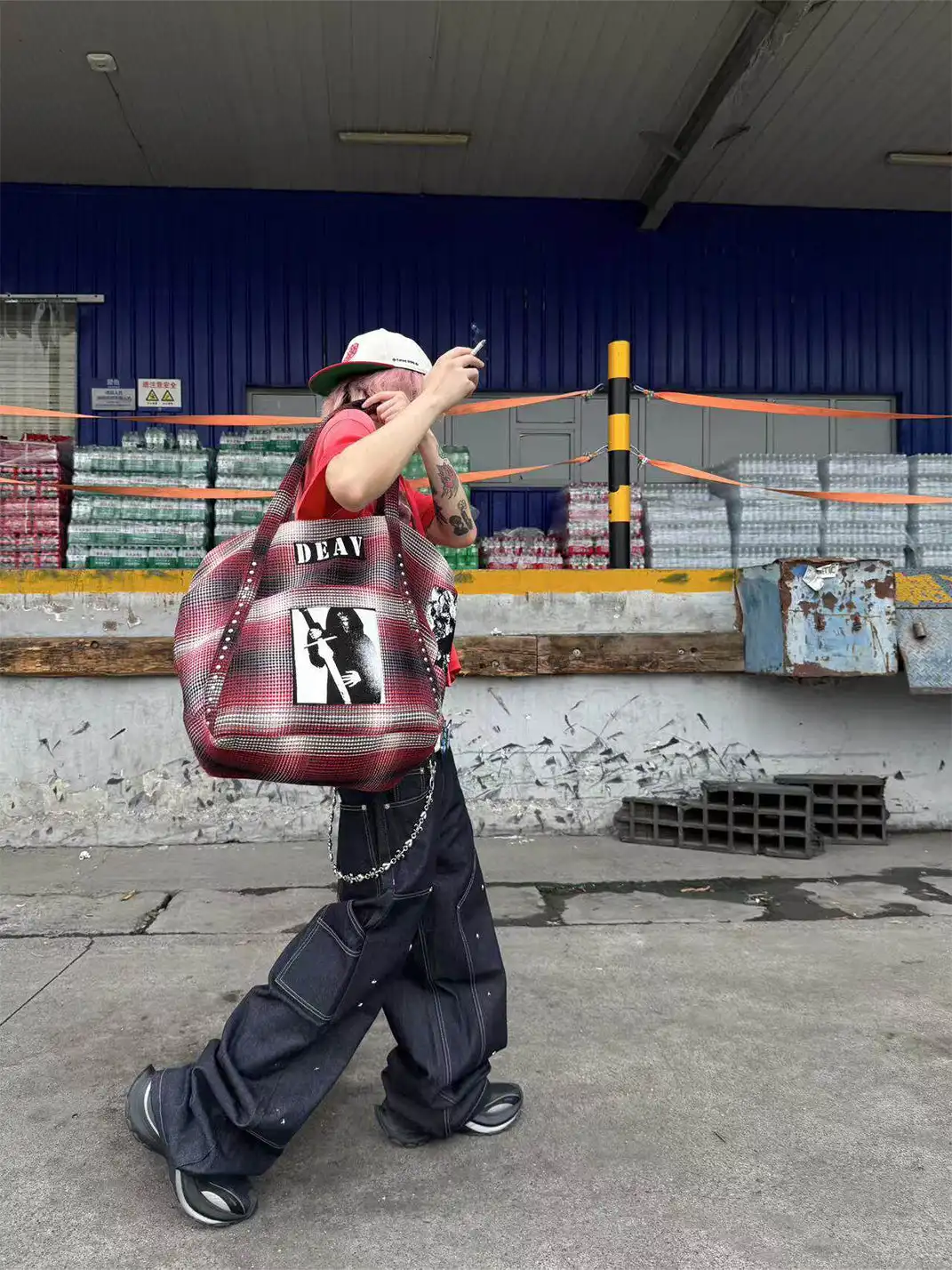 DEAV | Portrait Appliqué Studded Tote Bag