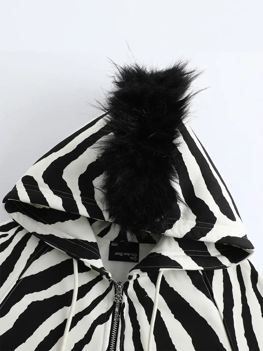DEAV | Zebra Print Hoodie