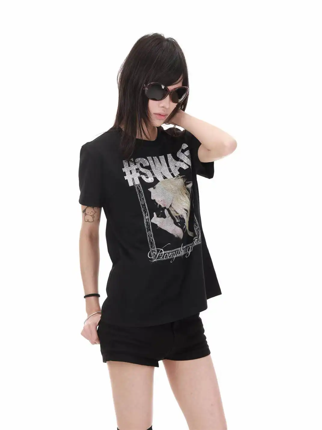 DETW | Portrait Print Rhinestone Crew Neck T-shirt