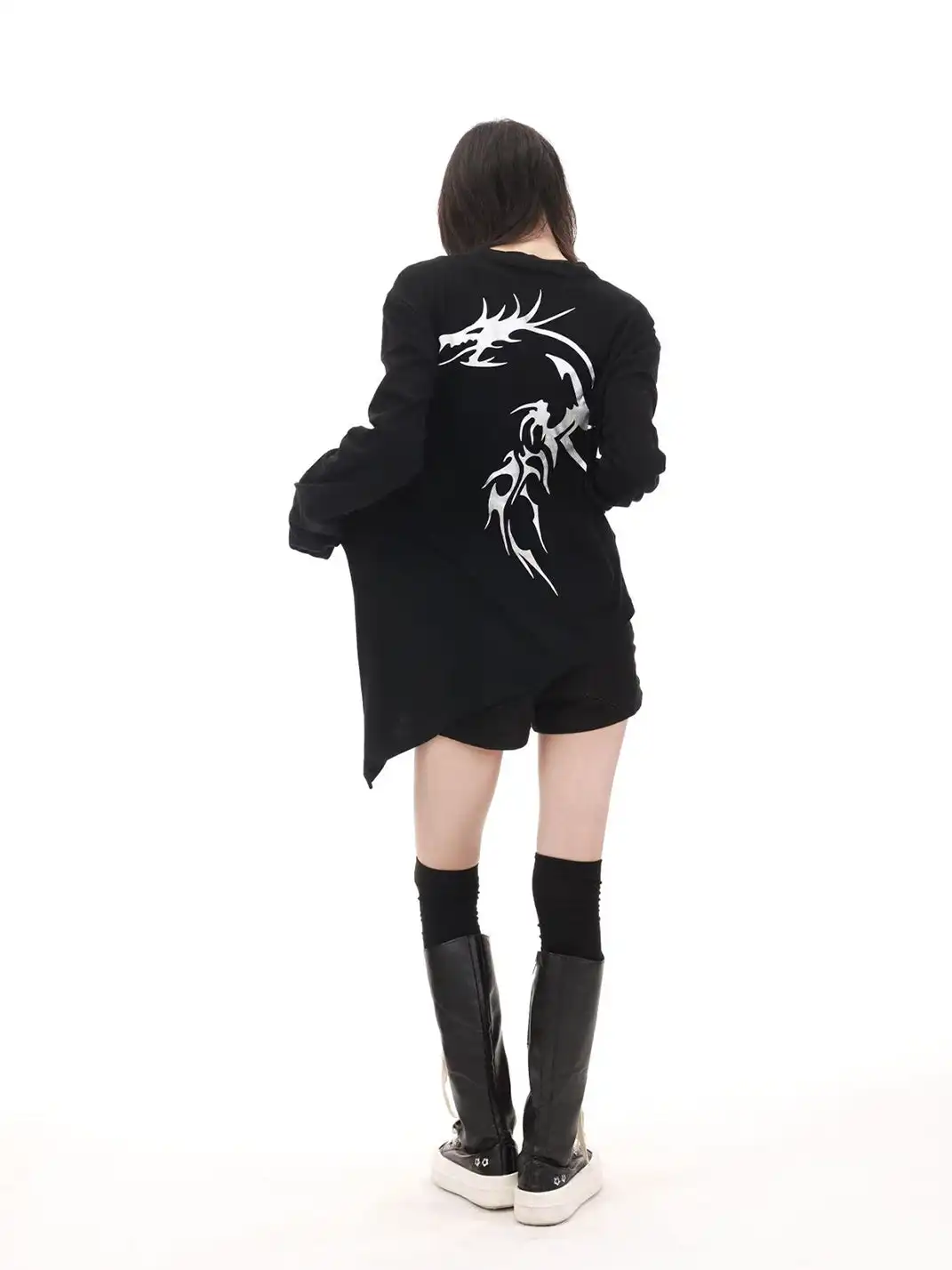 DETW | Asymmetric Dipped Hem Long Sleeve T-shirt