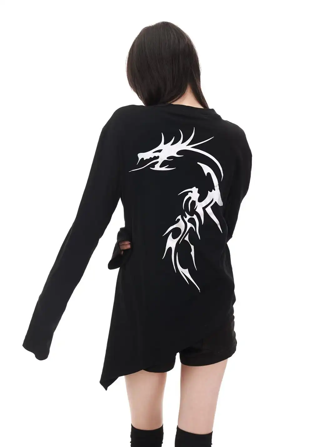 DETW | Asymmetric Dipped Hem Long Sleeve T-shirt