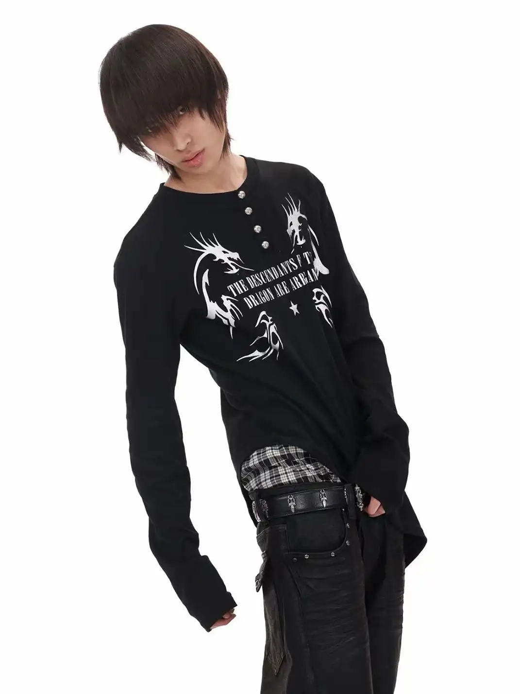 DETW | Asymmetric Dipped Hem Long Sleeve T-shirt