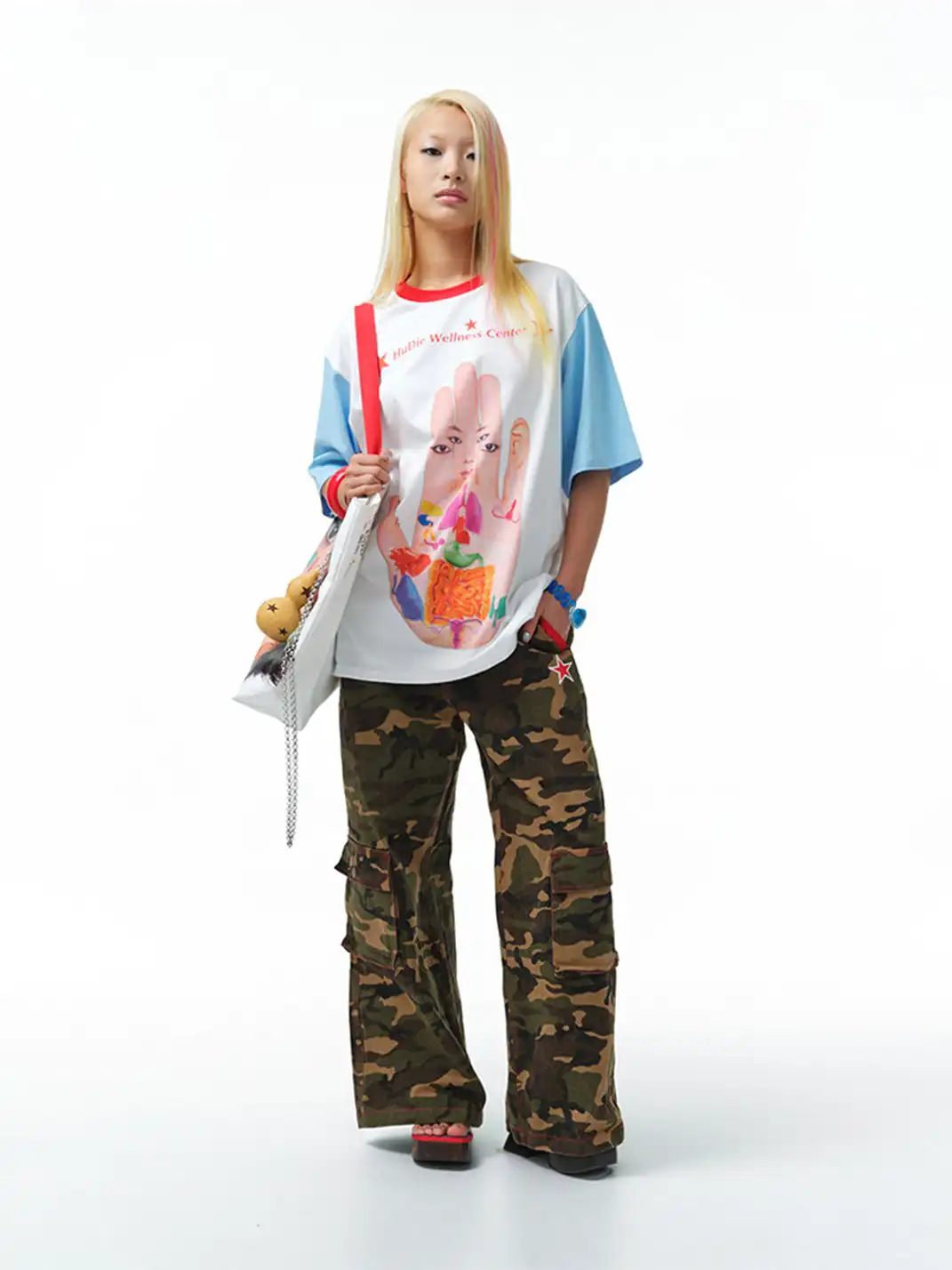 HuDieGongZhu | Handprint T-shirt