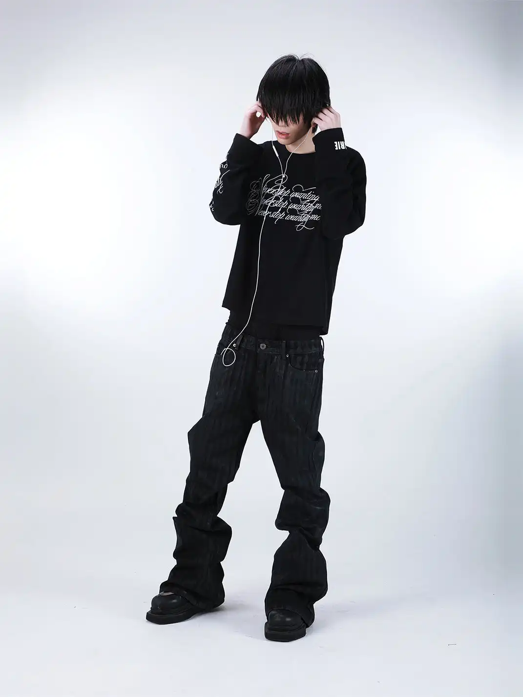 SEXXDEVIL | Script Slogan Embroidered Long Sleeve T-shirt