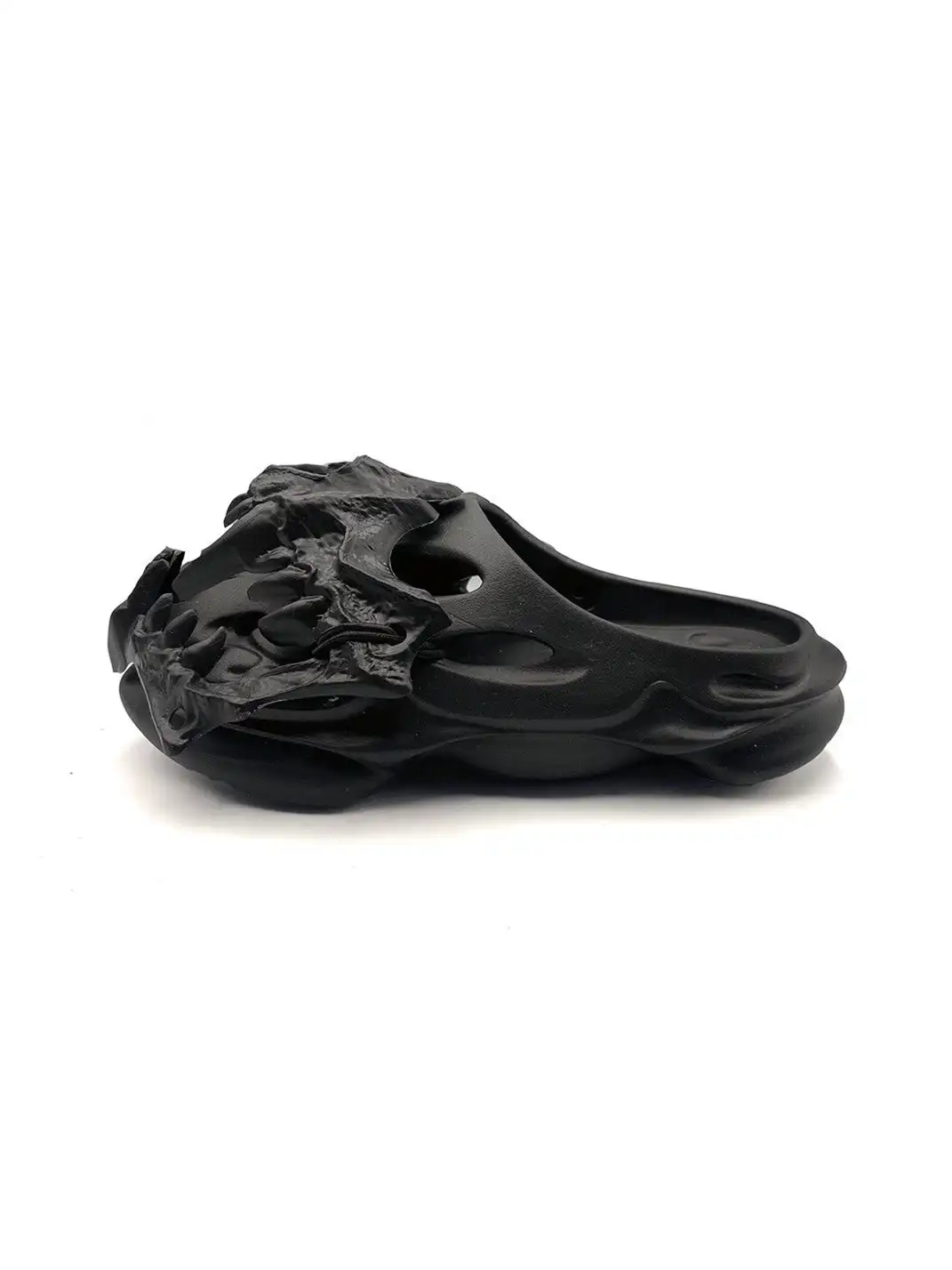 RED ICE | Alien Venom Beast Tooth Slippers