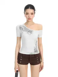 BIGGOLD | One-Shoulder Leopard Print T-Shirt