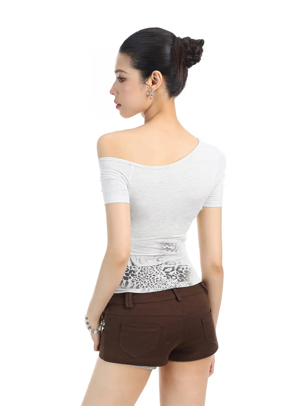 BIGGOLD | One-Shoulder Leopard Print T-Shirt