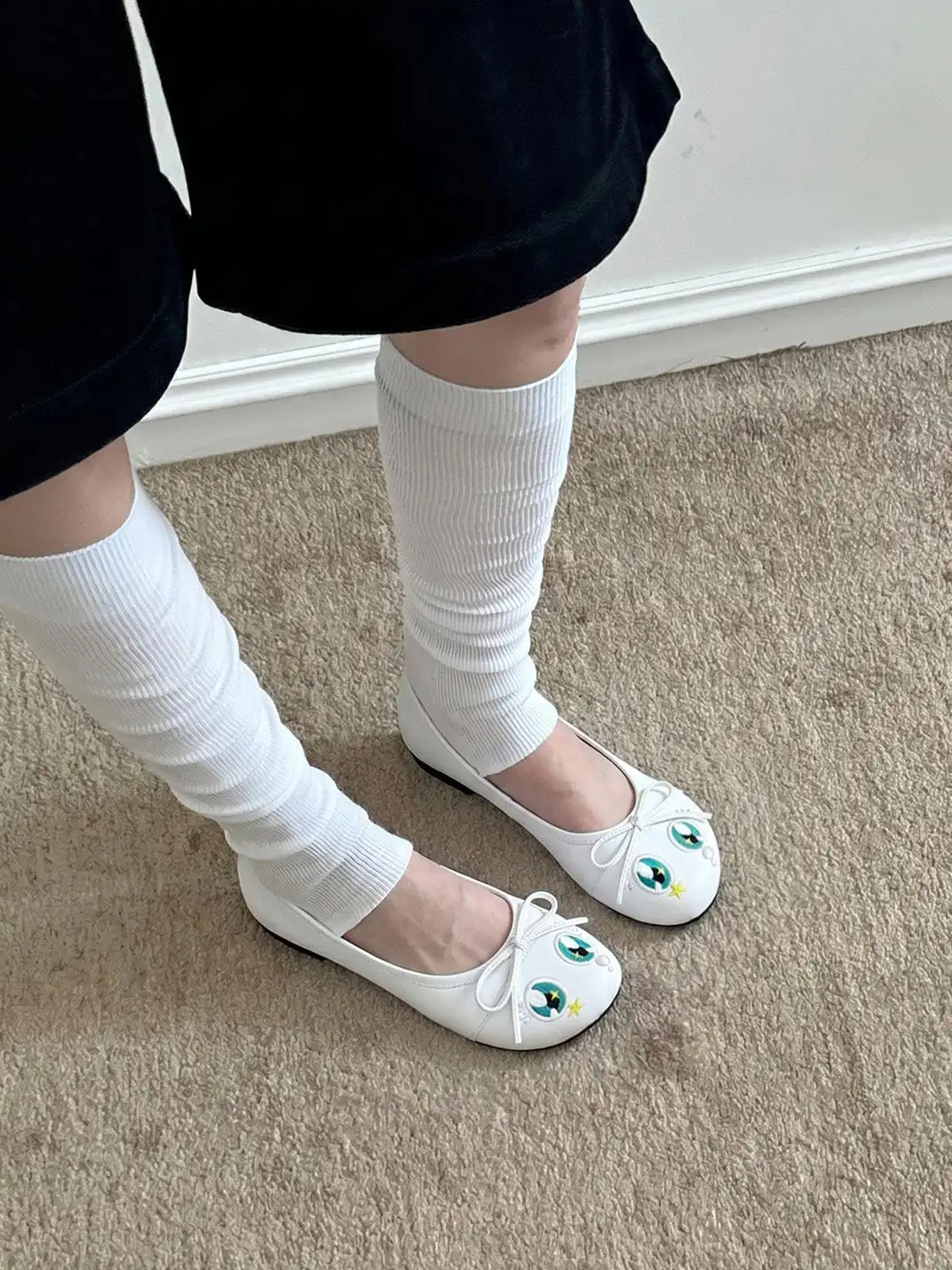 EMPTY BEHAVIOR | Cartoon Pearl Teeth Flat Shoes-White