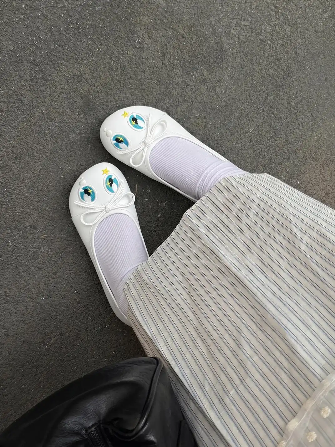EMPTY BEHAVIOR | Cartoon Pearl Teeth Flat Shoes-White