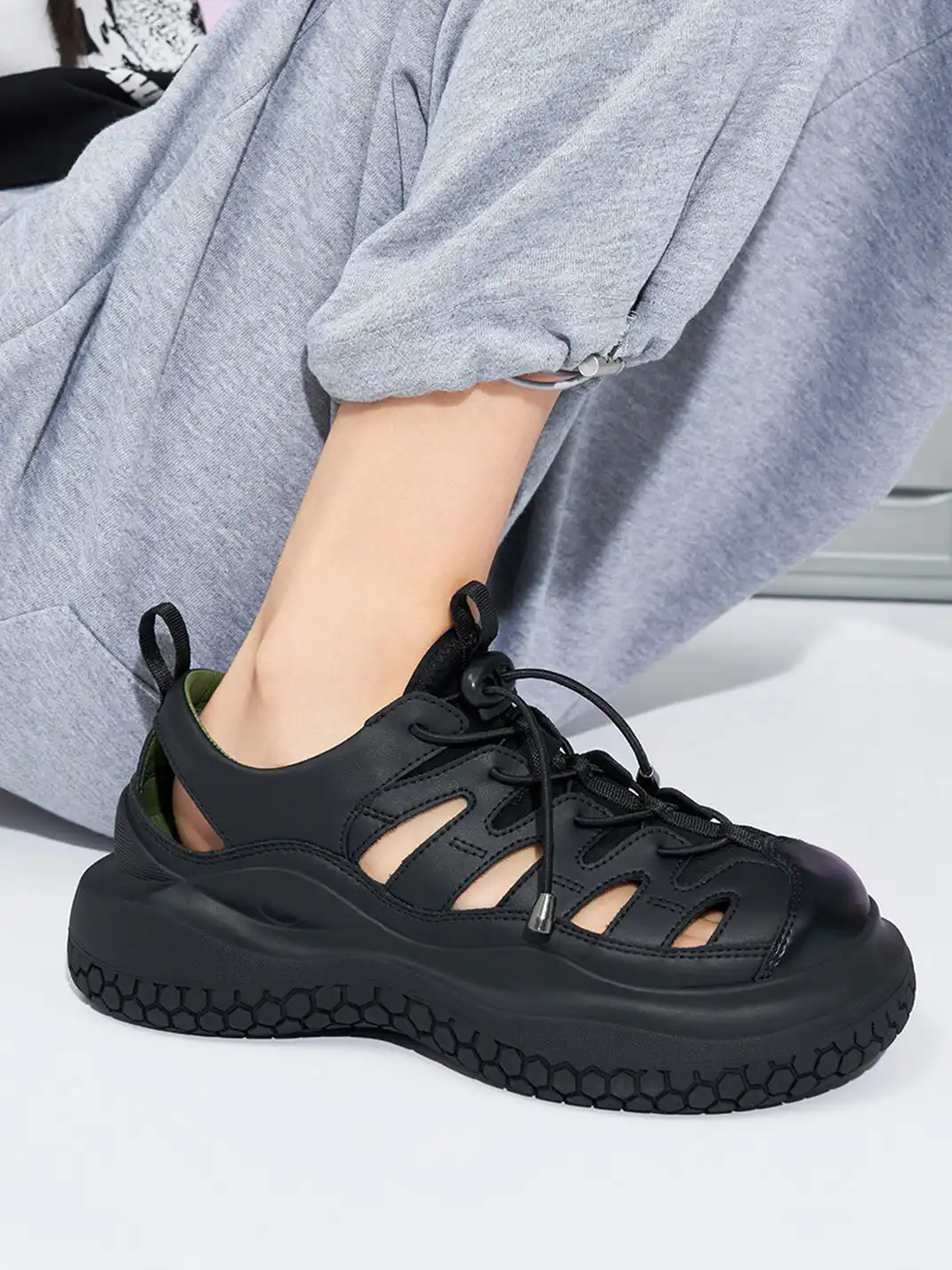 MASOOMAKE | Cutout Closed Toe Platform Sandals