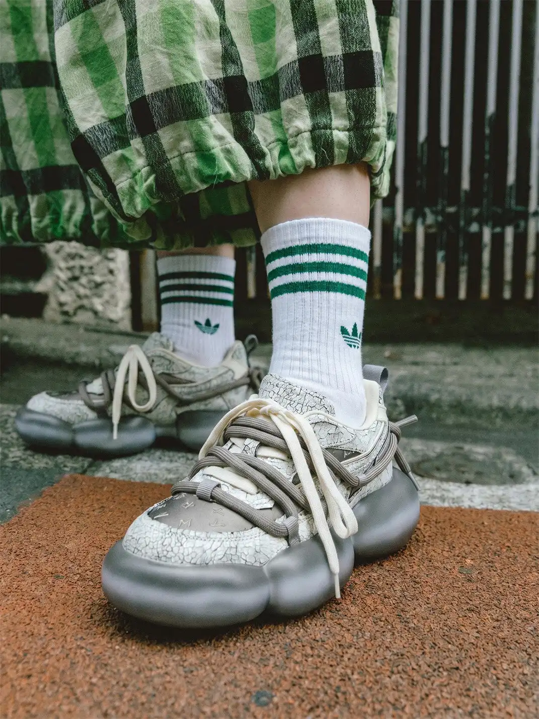 XMZY | Cracked Texture Chunky Bubble Sole Sneakers