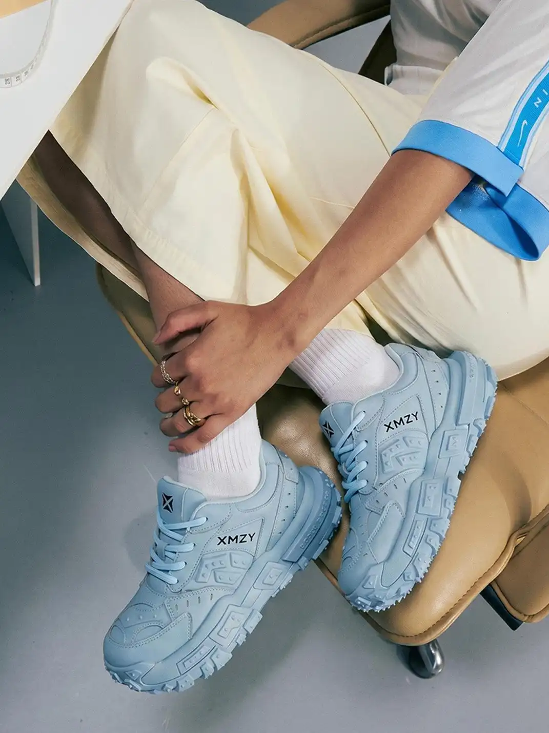 XMZY | Studded Tire-Style Outsole Sneakers