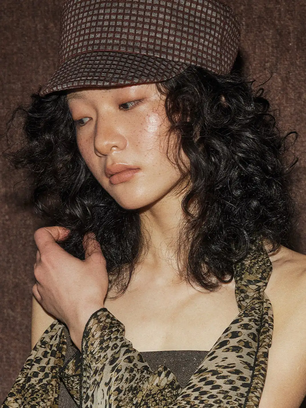 MottoKiraku | Red-Brown Plaid Flat Brim Cap