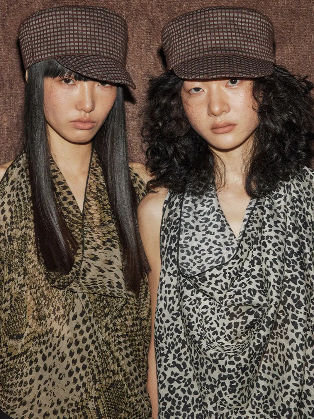 MottoKiraku | Red-Brown Plaid Flat Brim Cap