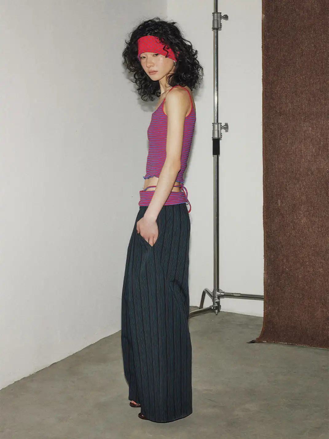 MottoKiraku | Button Front Striped Casual Pants