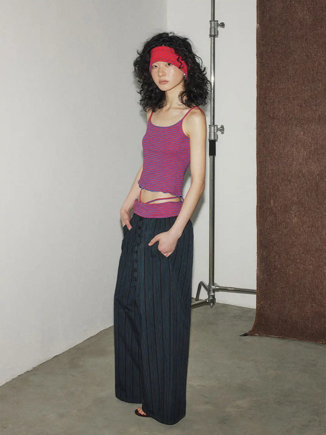 MottoKiraku | Button Front Striped Casual Pants