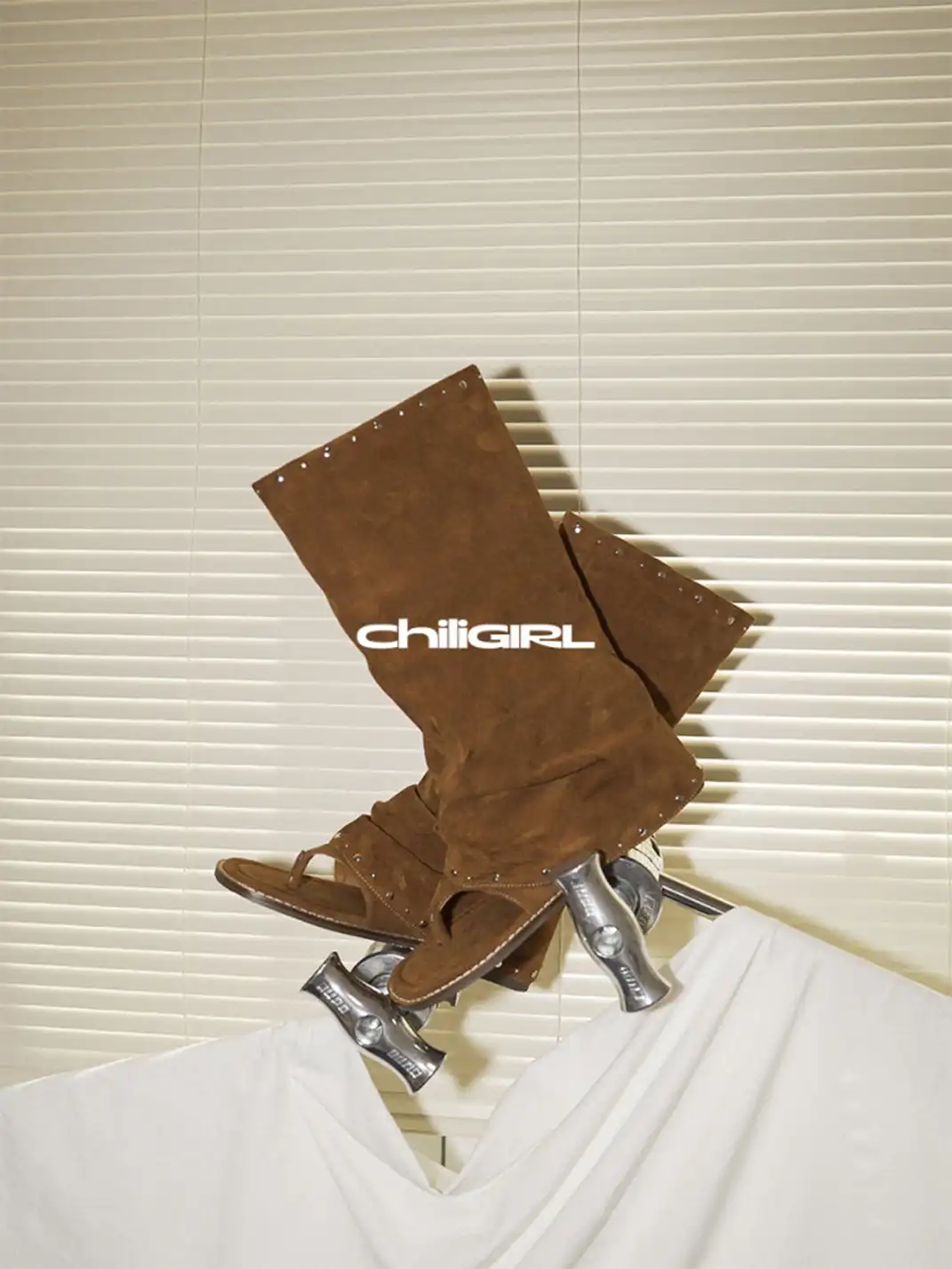 CHILIGIRL | Rivet Thong Suede Sandal Boots