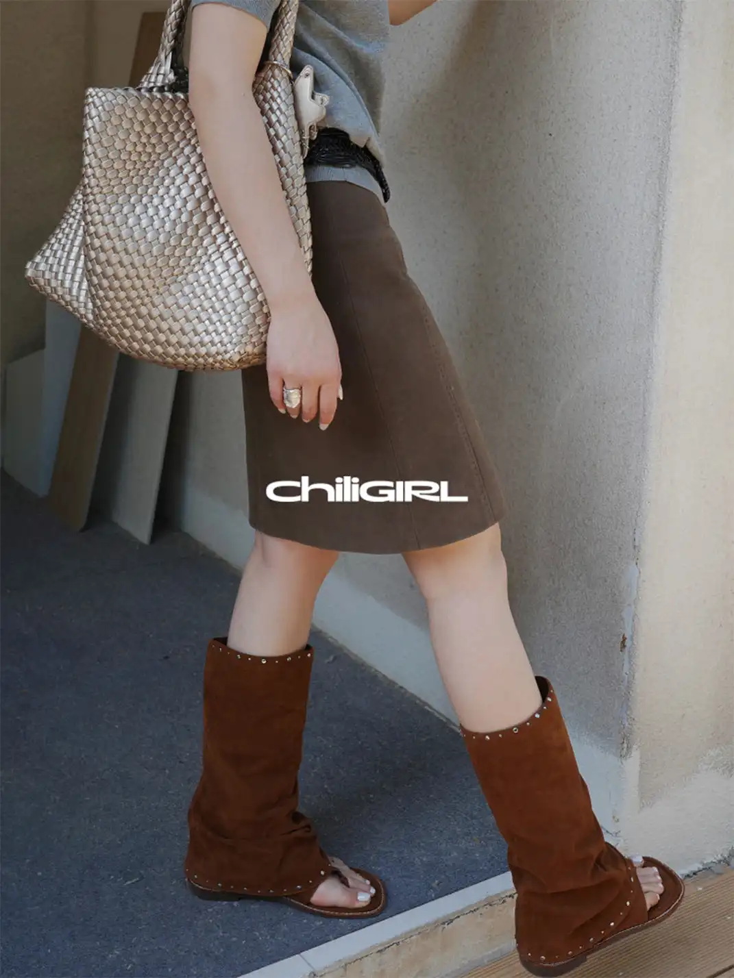 CHILIGIRL | Rivet Thong Suede Sandal Boots