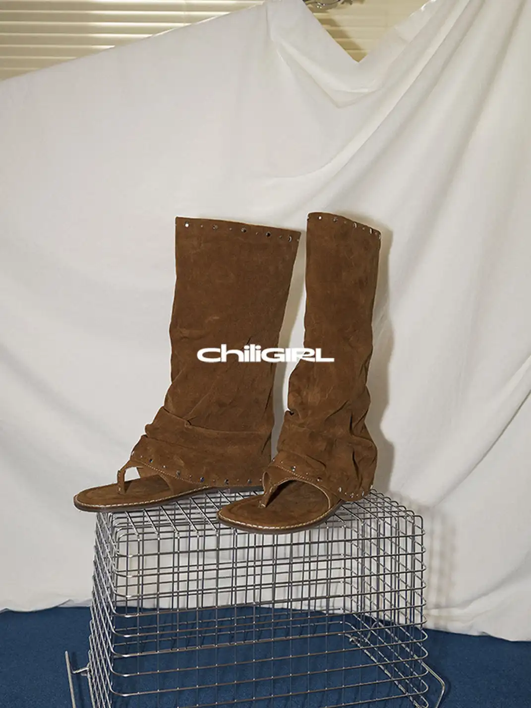 CHILIGIRL | Rivet Thong Suede Sandal Boots