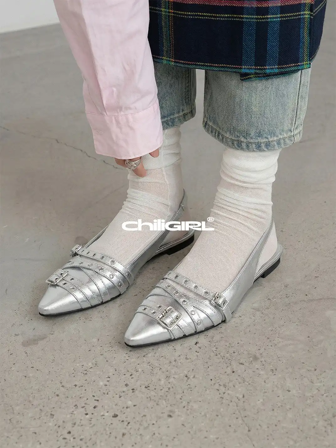 CHILIGIRL | Pointed Toe Low-Cut Buckle Rivet Flat Shoes
