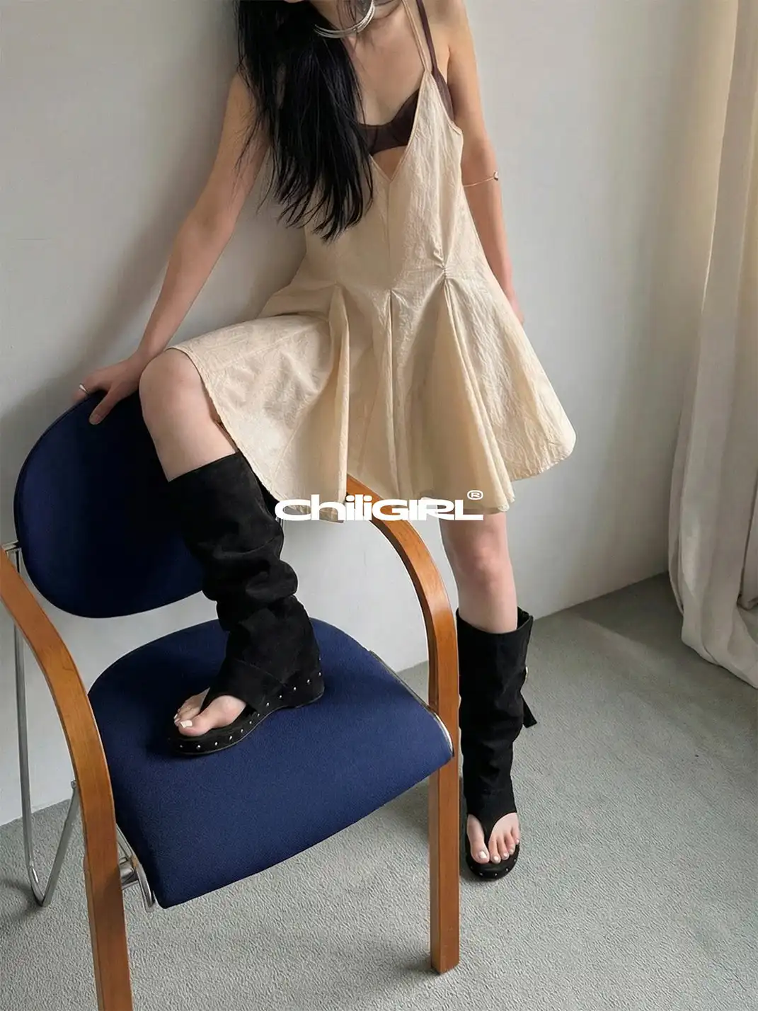 CHILIGIRL | Rivet Low Heel Round Toe Boots