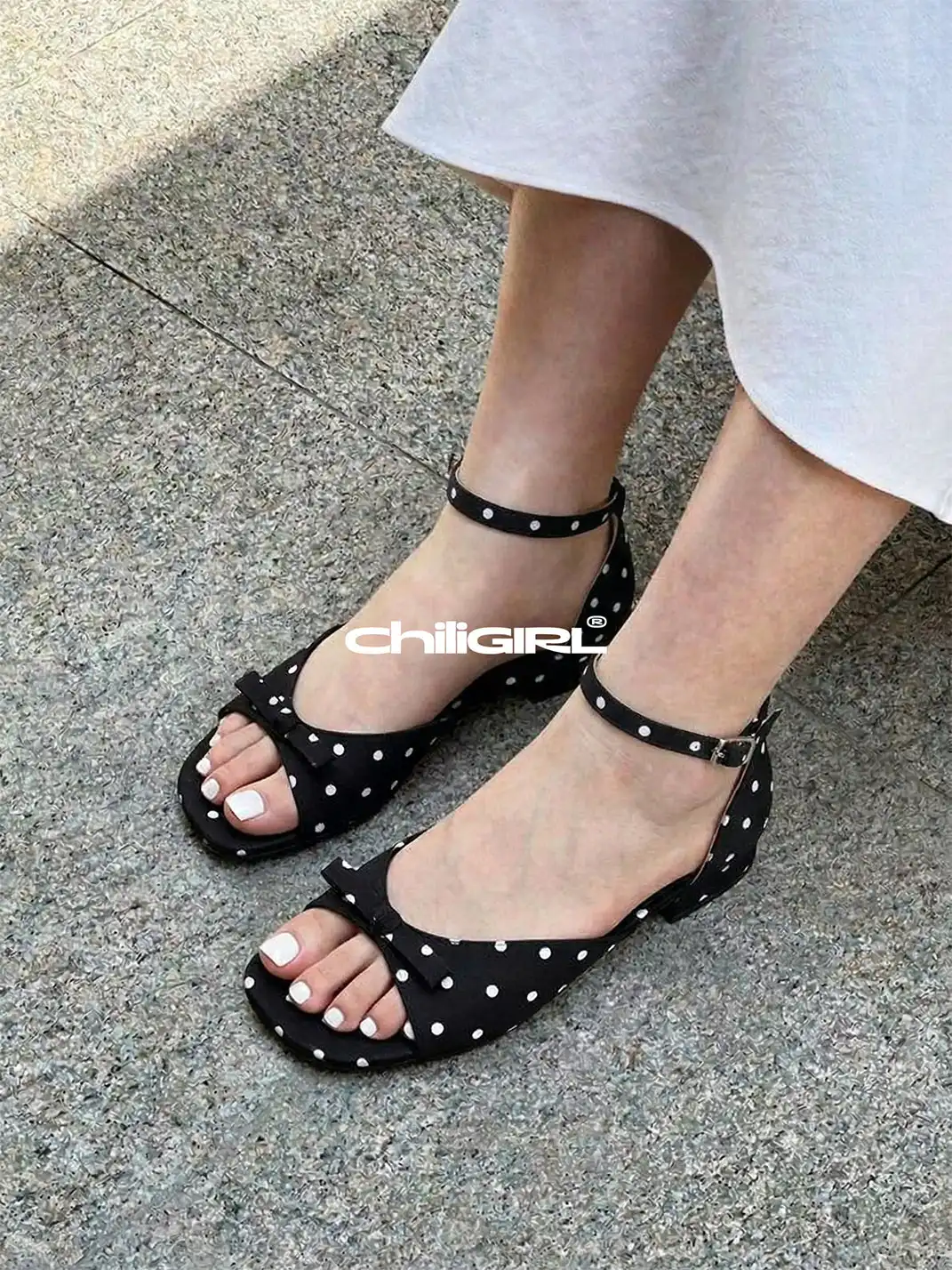 CHILIGIRL | Polka Dot Single Strap Open Toe Sandals