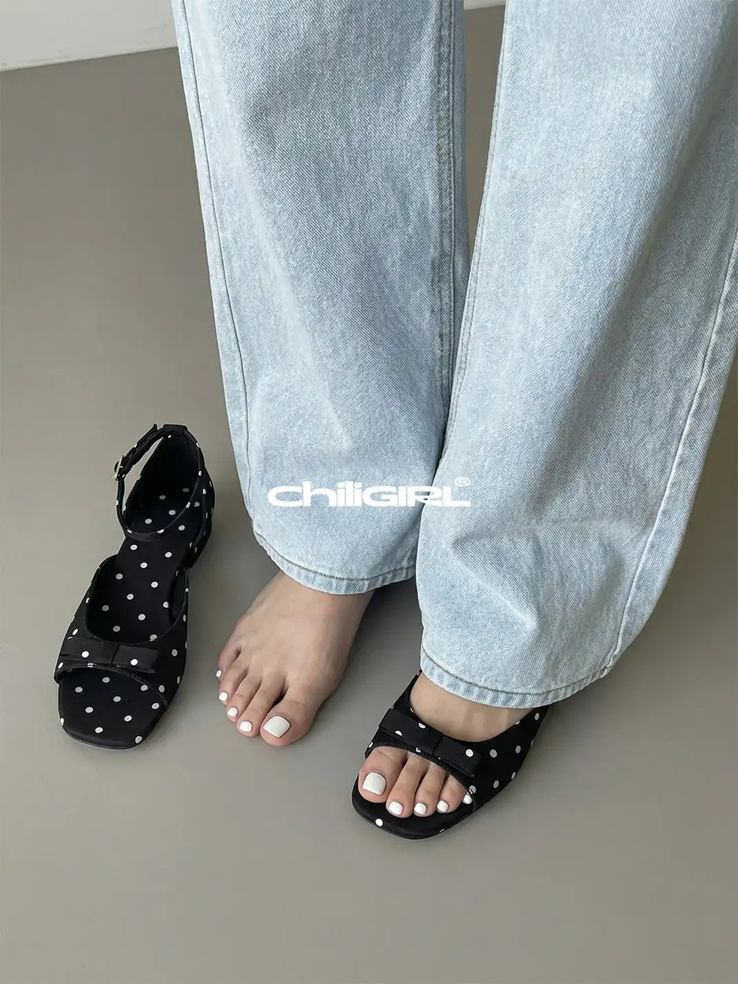 CHILIGIRL | Polka Dot Single Strap Open Toe Sandals