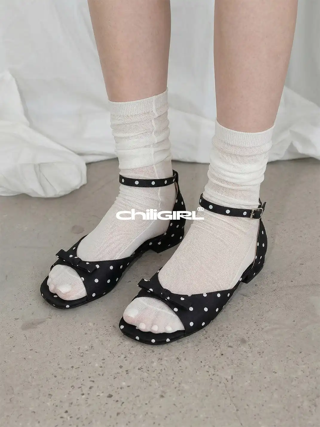 CHILIGIRL | Polka Dot Single Strap Open Toe Sandals