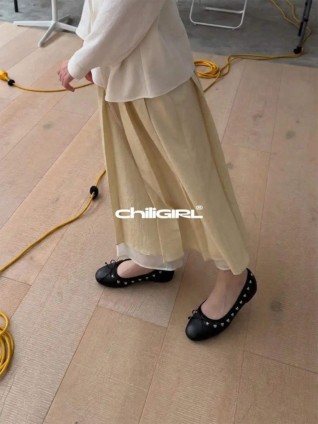 CHILIGIRL | Heart Rivet Bow Low-Cut Ballet Flats
