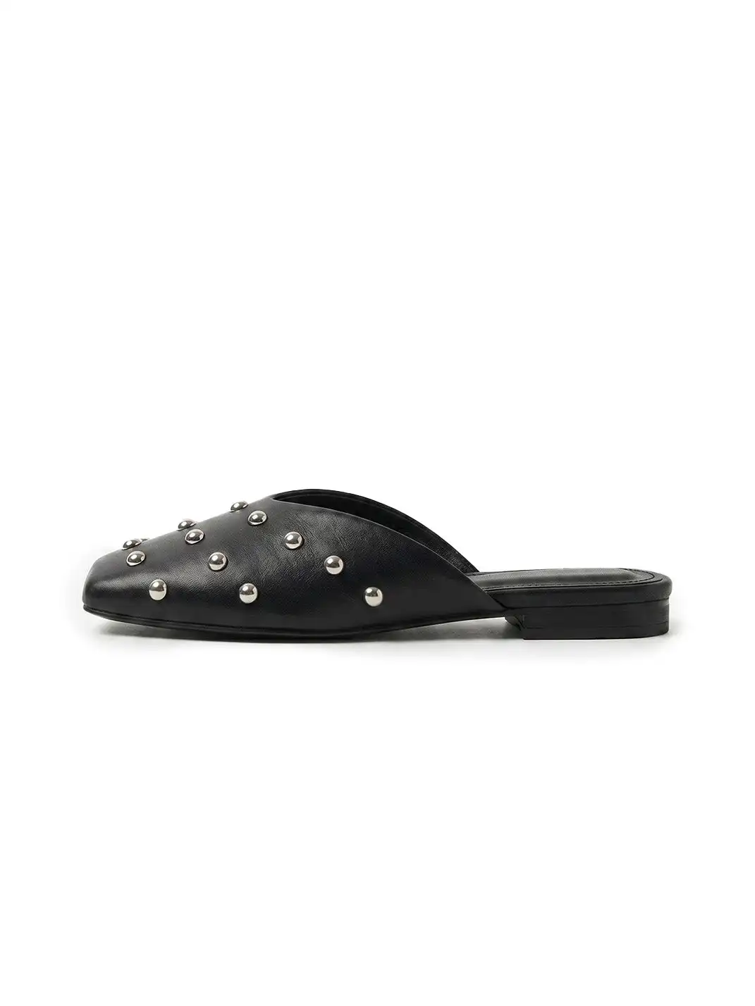 CHILIGIRL | Rivet Closed Toe Slip-on Mules