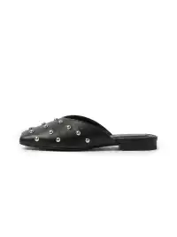 CHILIGIRL | Rivet Closed Toe Slip-on Mules