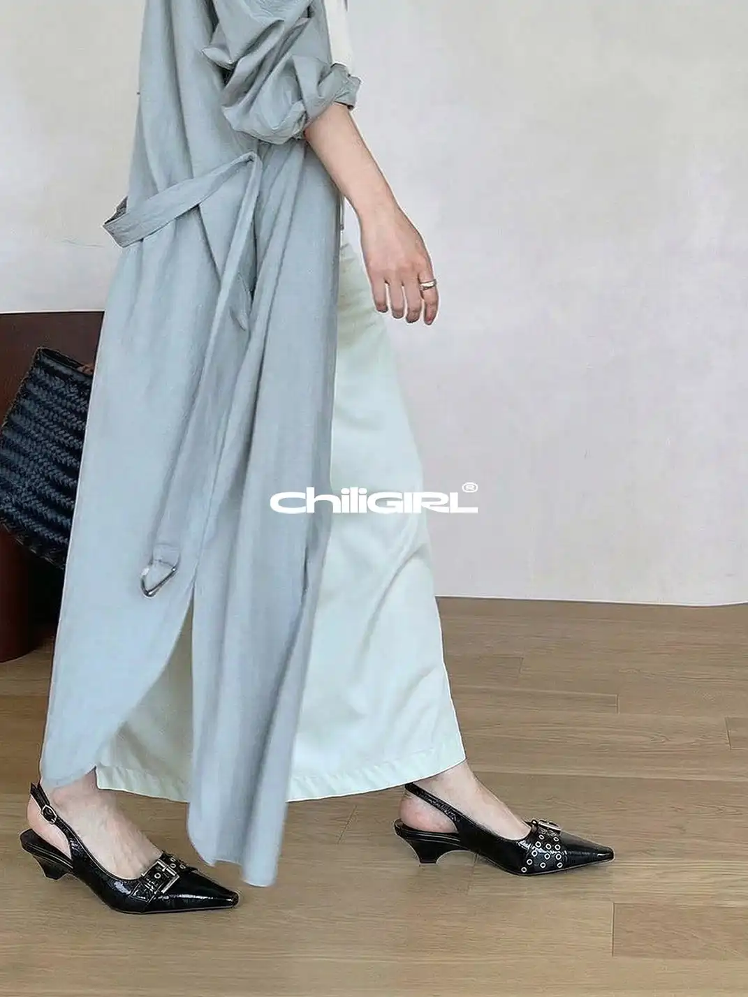 CHILIGIRL | Pointed Toe Rivet Buckle Mid Heel Sandals