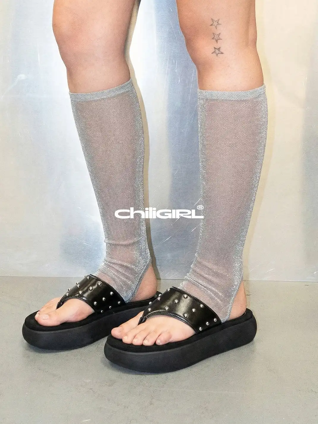 CHILIGIRL | Rivet Platform Flip Flops